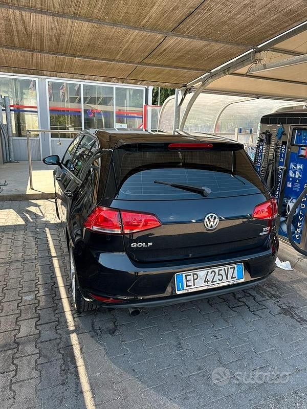 Usata VW Golf VII 110 CV (80 kW) 2013 Nero Berlina