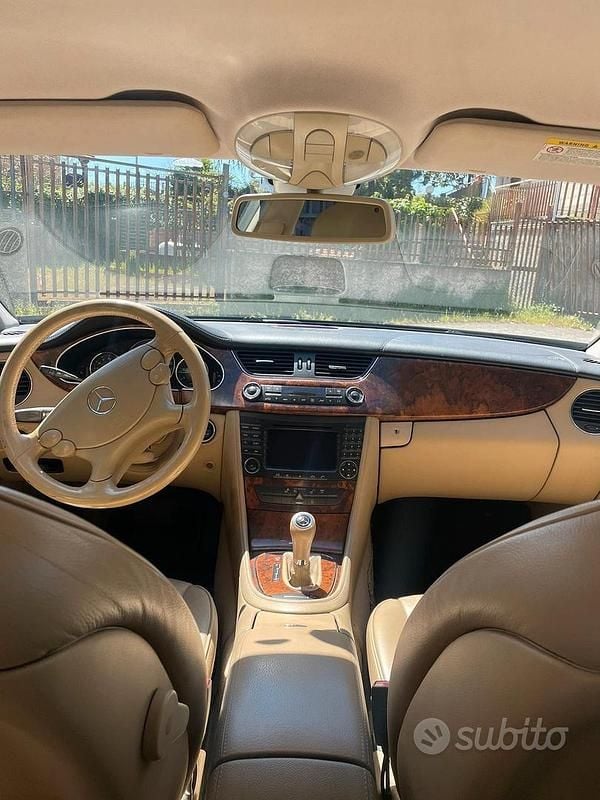 Usata Mercedes CLS320 2006 Blu Berlina