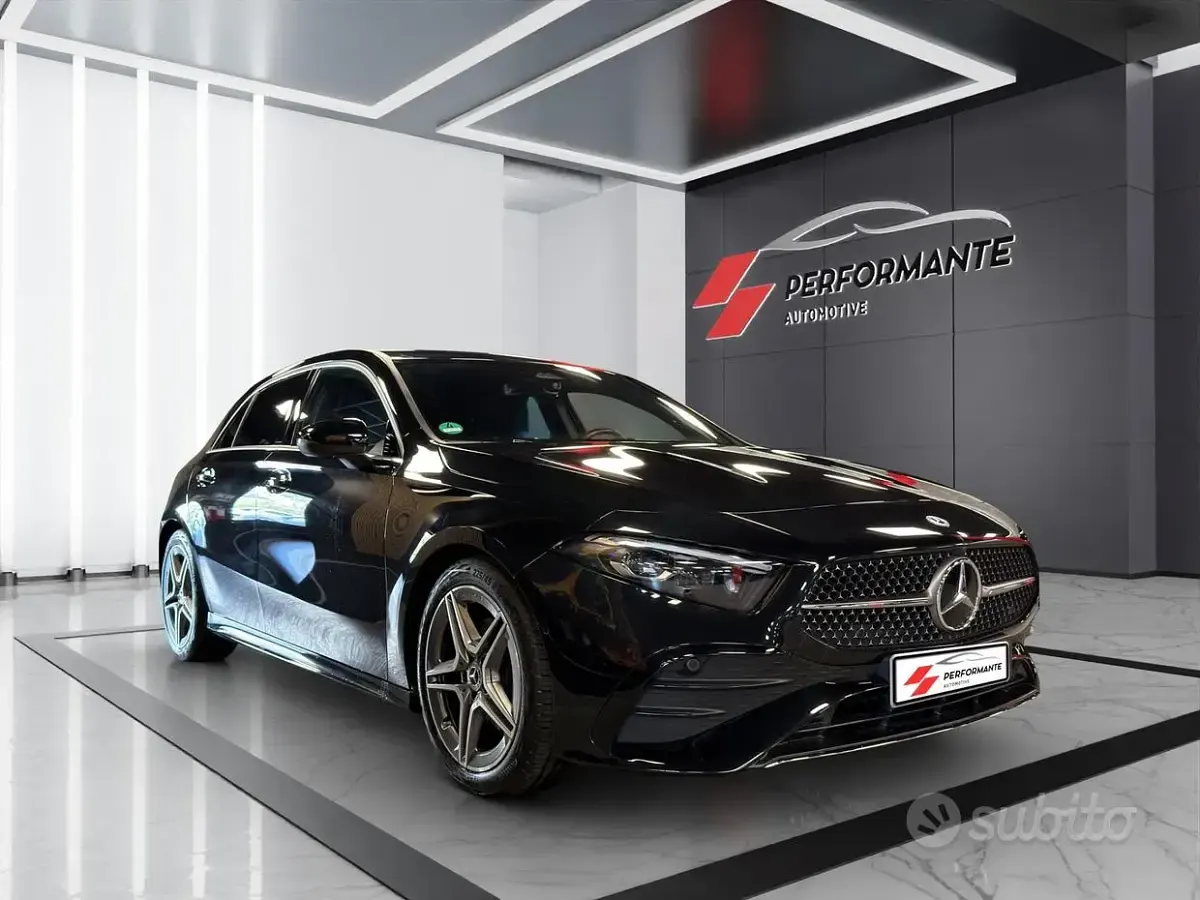 Usata Mercedes A180 AMG Line Premium 136 CV (100 kW) 2025 Nero Berlina