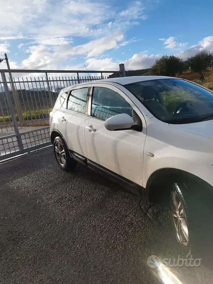 Usata Nissan Qashqai 150 CV (110 kW) 2011 SUV