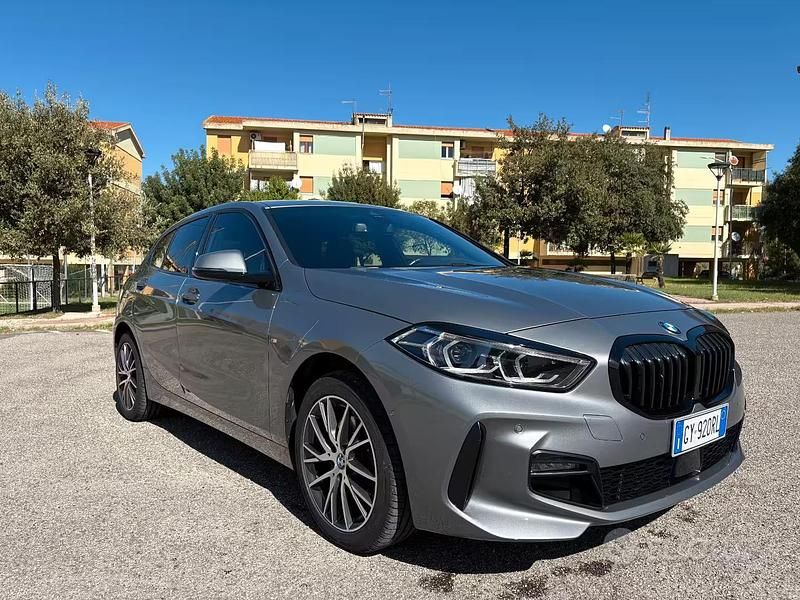 Usata BMW 118 M Sport 150 CV (110 kW) 2023 Grigio Utilitaria