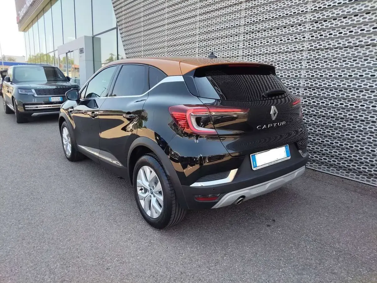 Usata Renault Captur Intens 116 CV (85 kW) 2020 Nero SUV