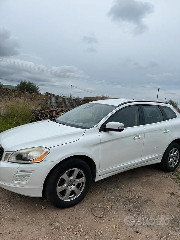 Usata Volvo XC60 Summum 163 CV (119 kW) 2011 Bianco SUV