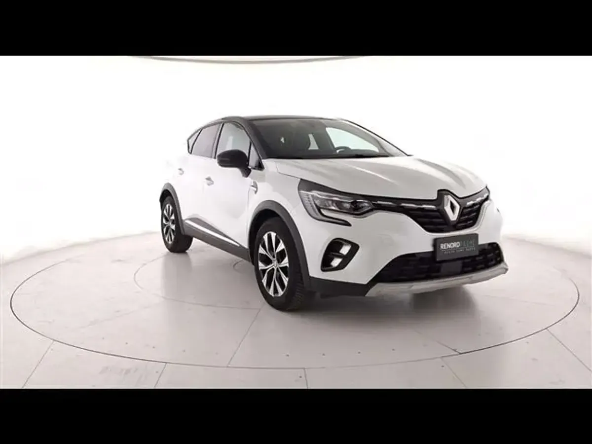 Usata Renault Captur Techno 145 CV (106 kW) 2023 Bianco SUV