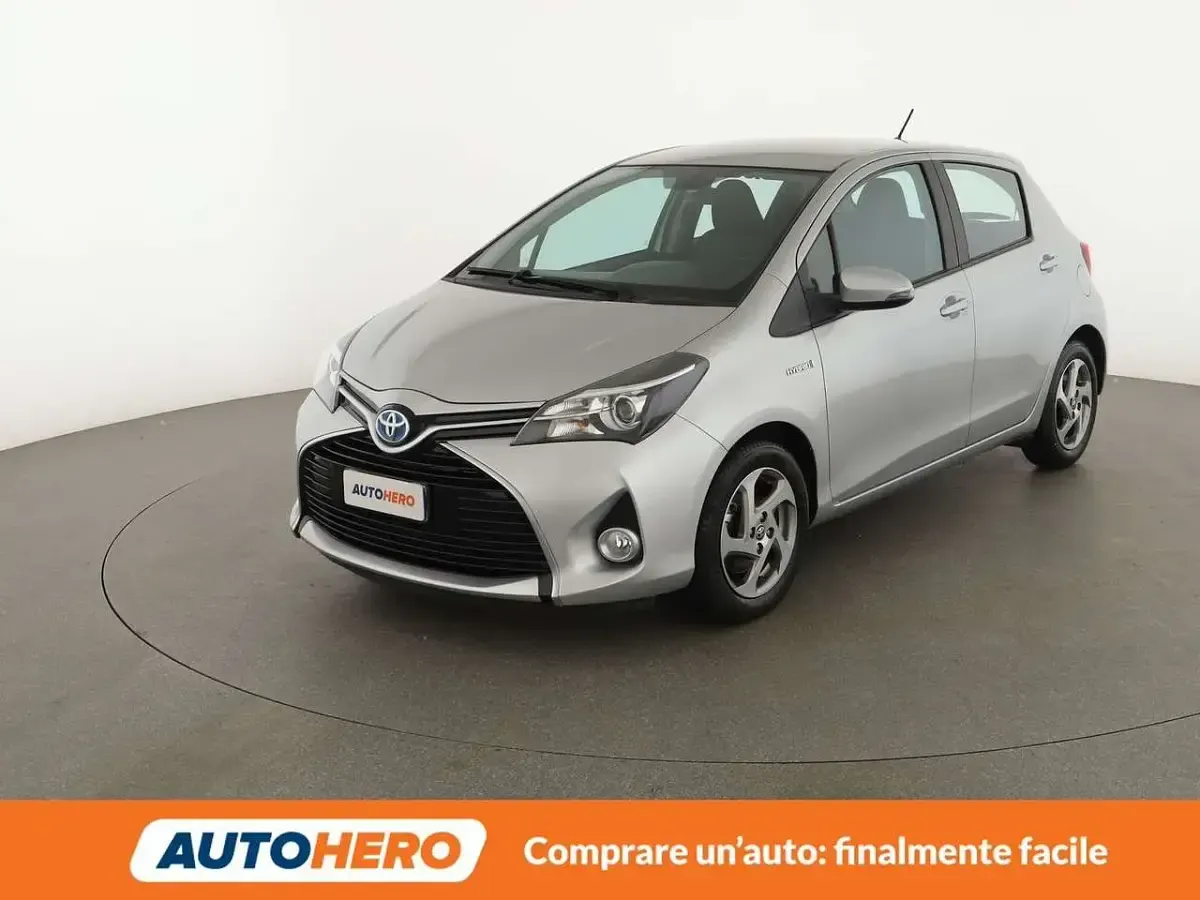 Brugt Toyota Yaris Hybrid Active 101 HK (74 kW) 2015 Sedan