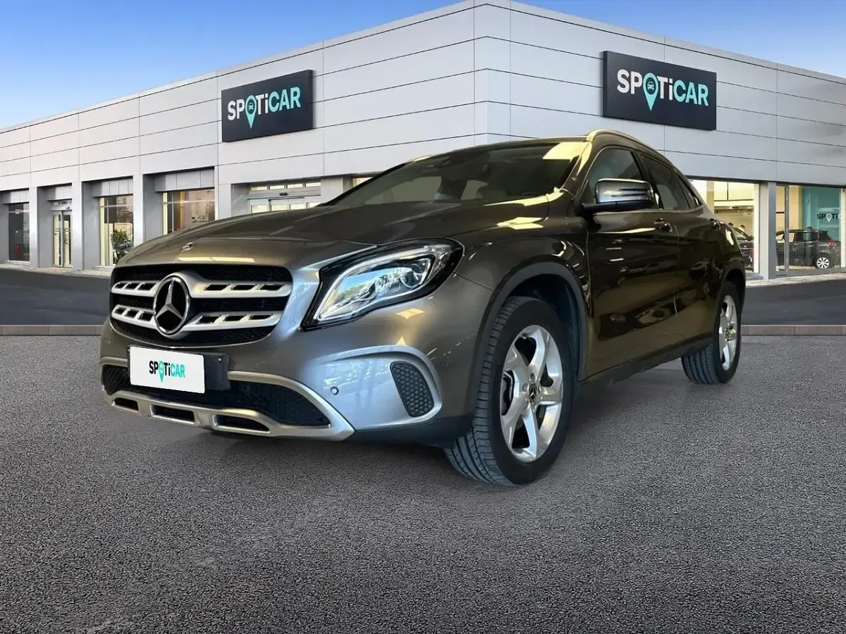 Usata Mercedes GLA180 122 CV (89 kW) 2017 SUV