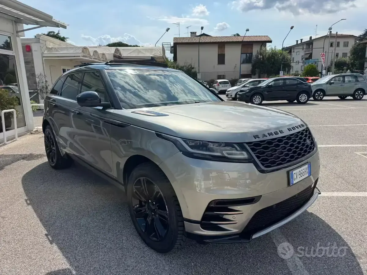Usata Land Rover Range Rover Velar R-Dynamic 241 CV (177 kW) 2019 Grigio SUV