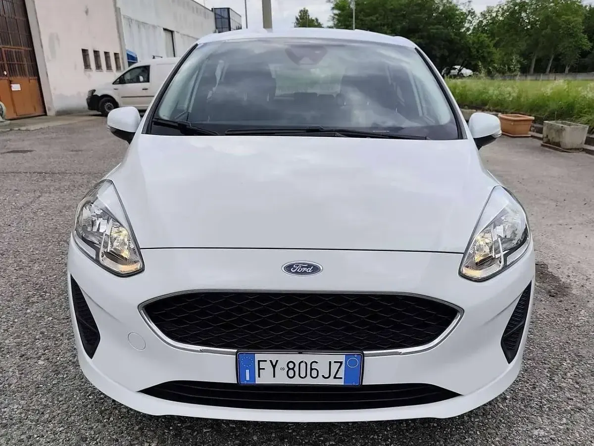 Usata Ford Fiesta 75 CV (55 kW) 2019 Bianco Utilitaria
