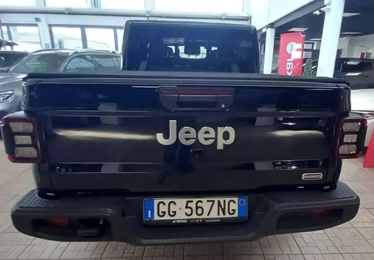 Usata Jeep Gladiator Overland 264 CV (194 kW) 2021 Marrone Pick-up