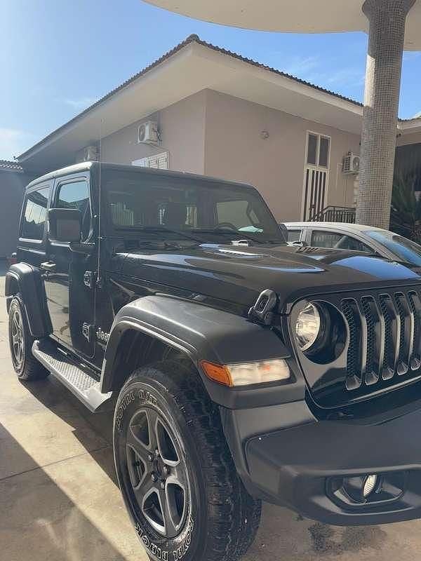 Usata Jeep Wrangler Sahara 200 CV (147 kW) 2020 Nero SUV
