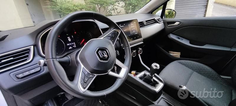 Usata Renault Clio V 85 CV (62 kW) 2019 Bianco Berlina