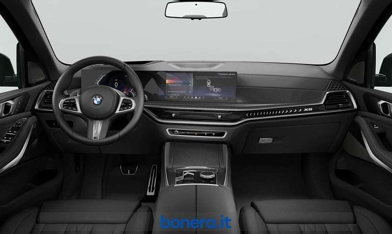 Nuova BMW X5 M Sport 298 CV (219 kW) 2026 Manhattan metallic SUV
