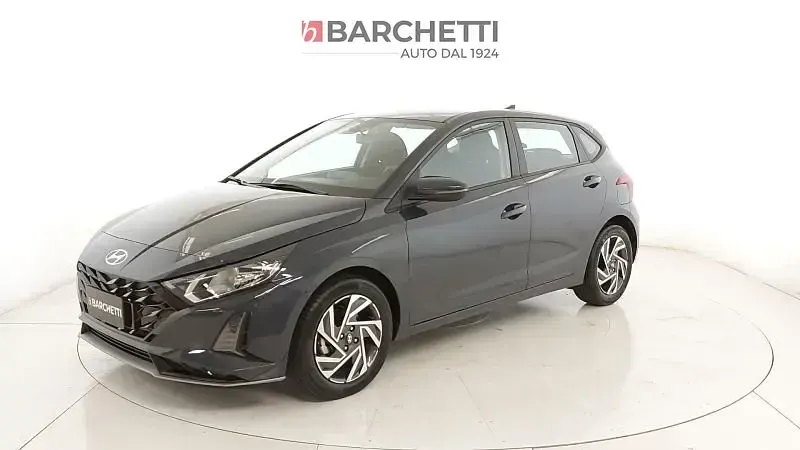 Usata Hyundai i20 101 CV (74 kW) 2024 Aurora gray Utilitaria