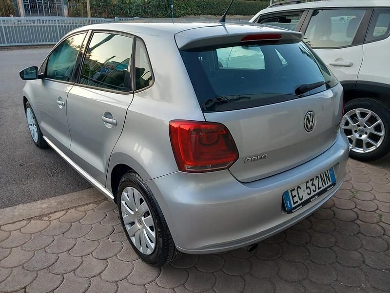 Usata VW Polo Comfortline 90 CV (66 kW) 2010 Grigio Berlina