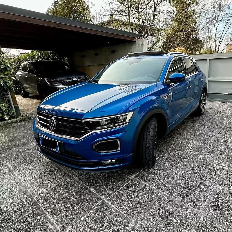 Usata VW T-Roc 150 CV (110 kW) 2021 Blu SUV