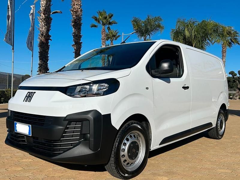 Usata Fiat Scudo 144 CV (105 kW) 2024 Bianco Furgone