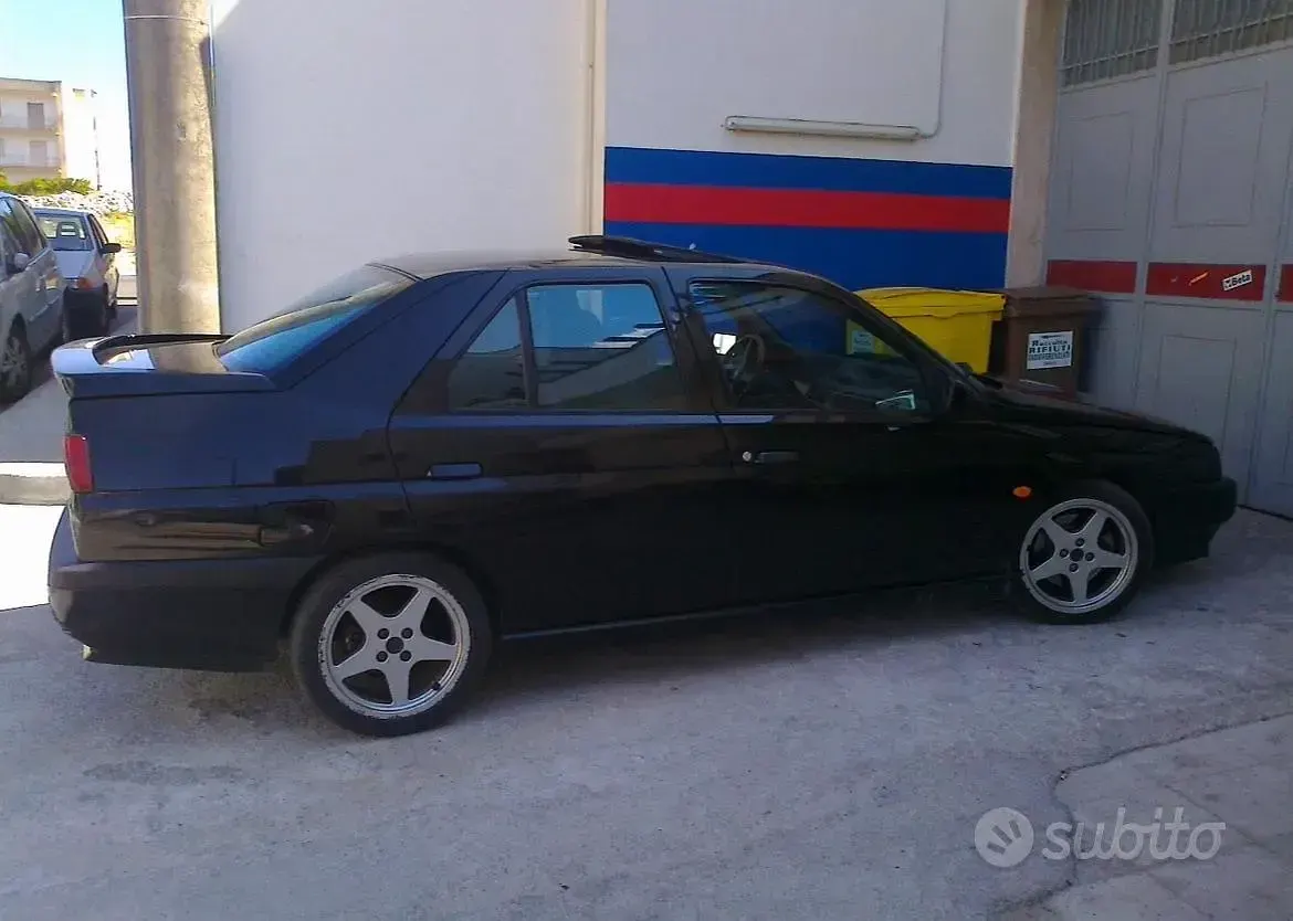 Usata Alfa Romeo 155 Super 150 CV (110 kW) 1996 Nero Berlina