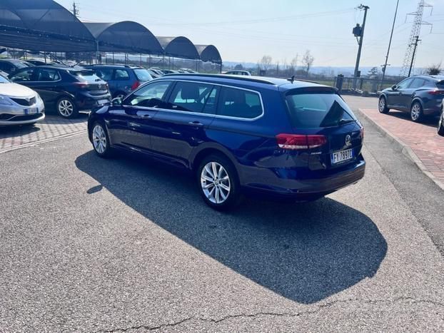 Usata VW Passat Business 150 CV (110 kW) 2019 Blu Station wagon