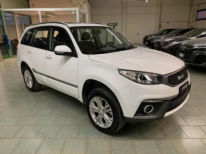 Bianco Usata 2020 DR EVO5 SUV | 9500 € (Buon prezzo) - Immagine 1/4