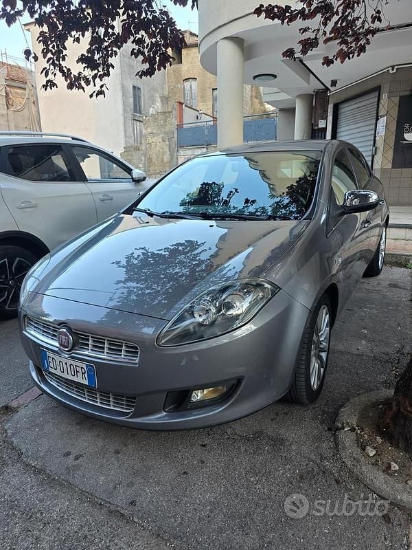 Usata Fiat Bravo 120 CV (88 kW) 2010 Grigio Utilitaria