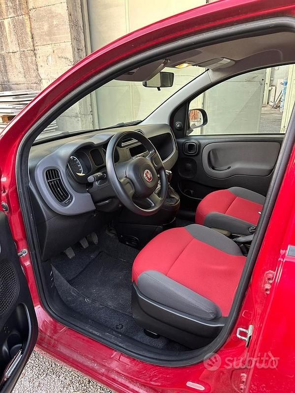 Usata Fiat Panda Pop 80 CV (58 kW) 2015 Rosso Utilitaria