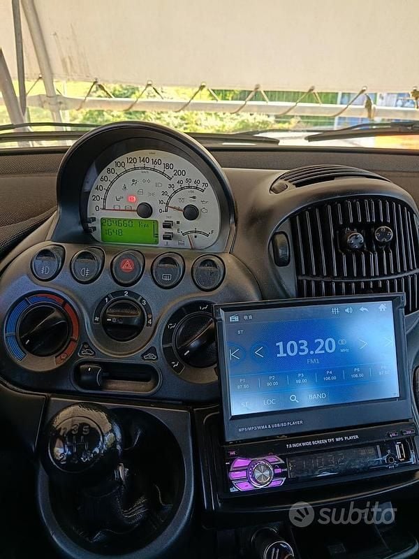 Usata Fiat Multipla 120 CV (88 kW) 2010 Grigio Monovolume