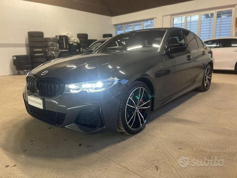 Grigio Usata 2022 BMW M340 Tre volumi | 46.300 € (Buon prezzo) - Immagine 1/4