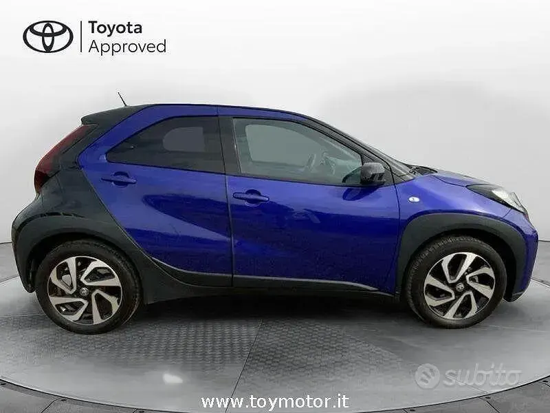 Usata Toyota Aygo X Trend 72 CV (52 kW) 2024 Blu SUV
