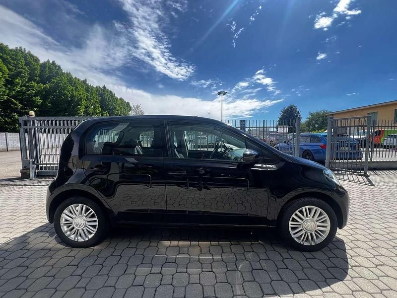 Usata VW up! Move 68 CV (50 kW) 2022 Nero Utilitaria