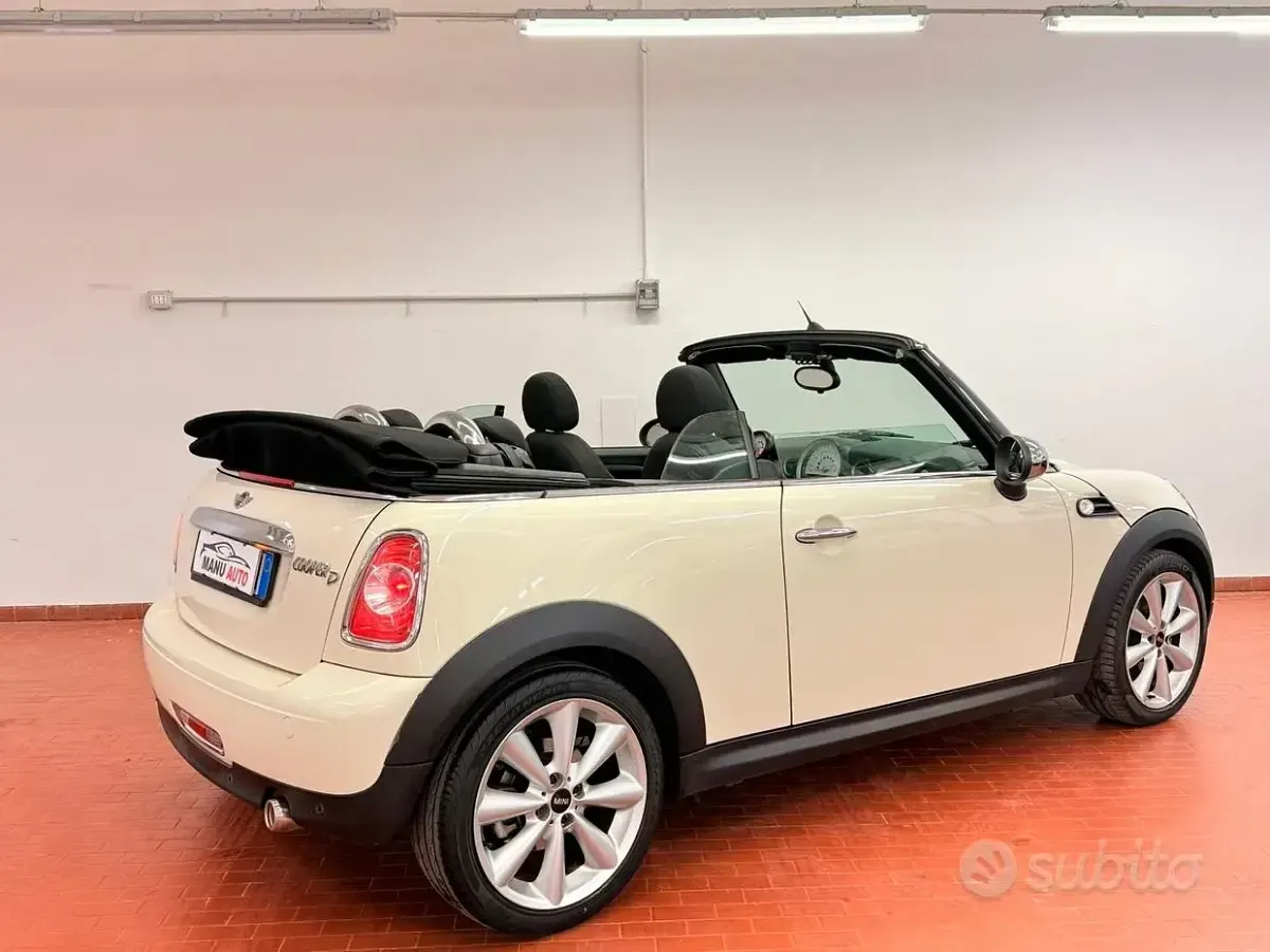 Usata Mini Cooper Cabriolet 111 CV (81 kW) 2012 Bianco Cabrio