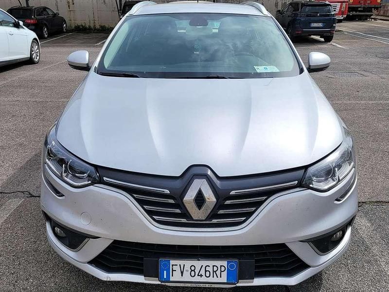 Usata Renault Mégane IV Business 110 CV (80 kW) 2019 Argento Station wagon