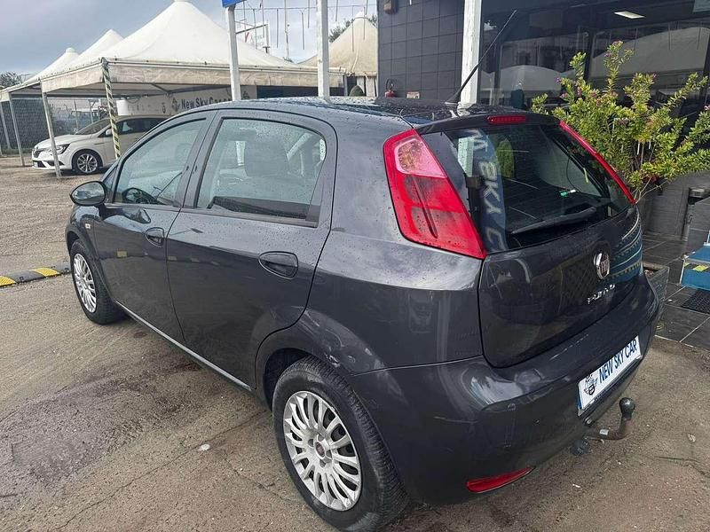 Usata Fiat Punto Street 95 CV (69 kW) 2017 Grigio Utilitaria