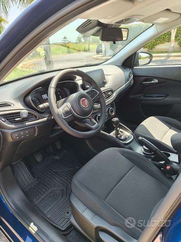 Usata Fiat Tipo 130 CV (95 kW) 2024 Blu Berlina