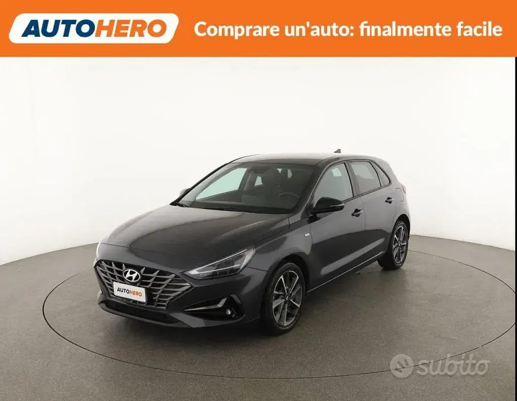 Usata Hyundai i30 136 CV (100 kW) 2021 Grigio Berlina