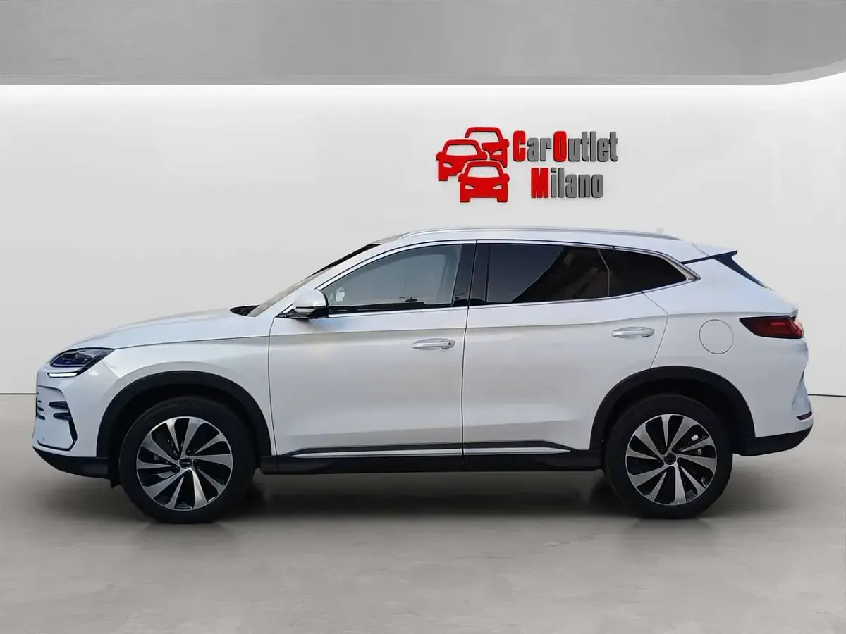 Usata BYD Seal U Boost 218 CV (160 kW) 2025 Snow white SUV