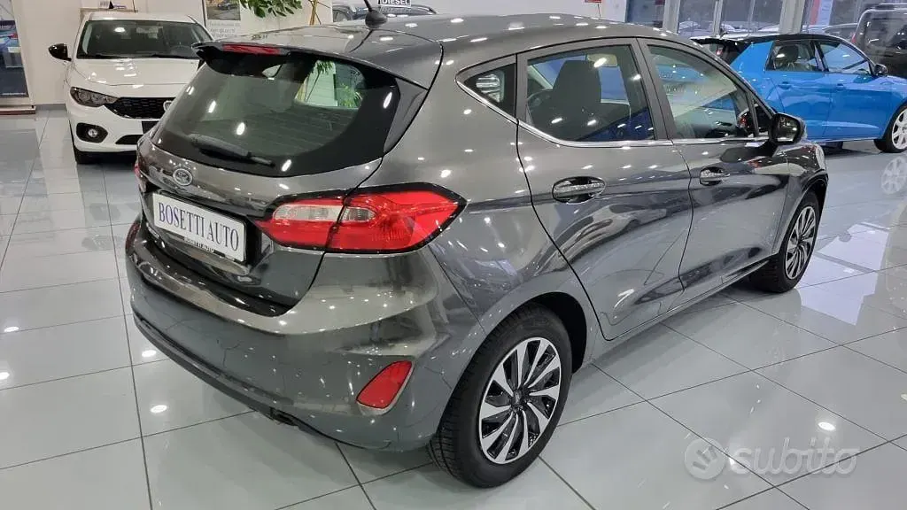 Usata Ford Fiesta Titanium 75 CV (55 kW) 2023 Grigio Utilitaria
