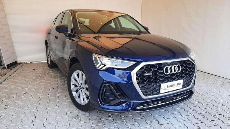 Usata Audi Q3 Sportback Business Plus 150 CV (110 kW) 2021 Blu SUV