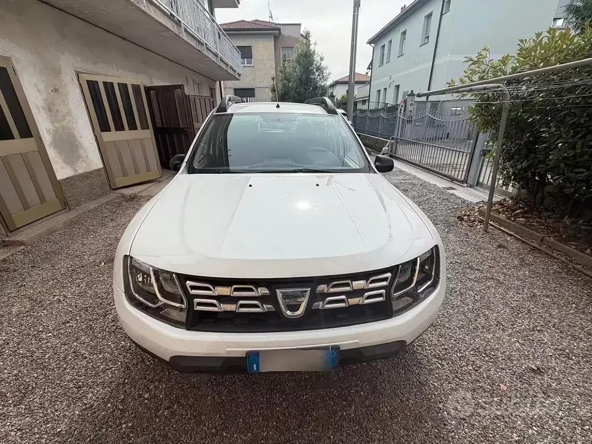 Usata Dacia Duster 114 CV (83 kW) 2016 Bianco SUV
