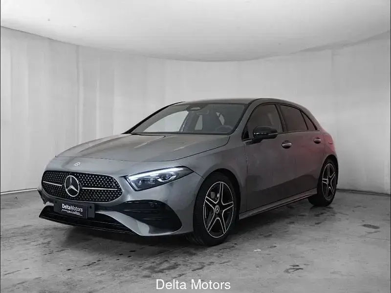 Usata Mercedes A180 116 CV (85 kW) 2025 Berlina