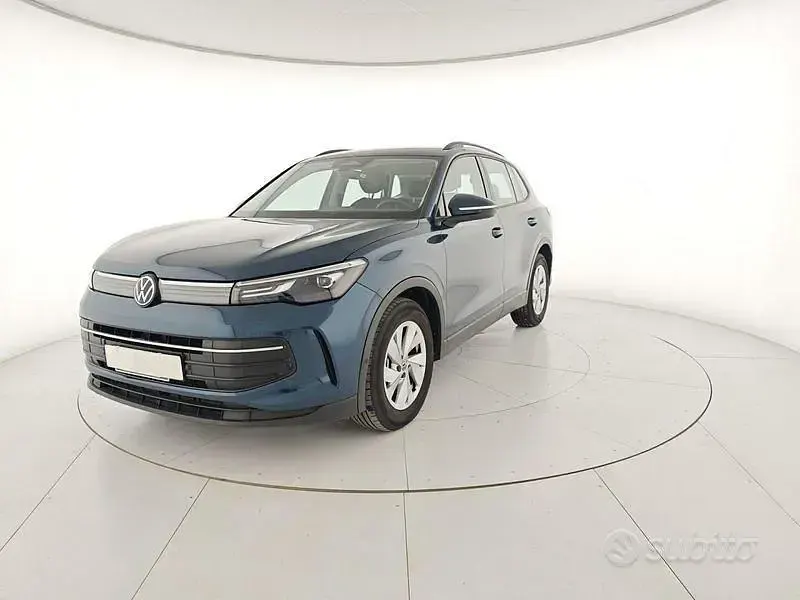 Usata VW Tiguan Life 150 CV (110 kW) 2025 Blu SUV