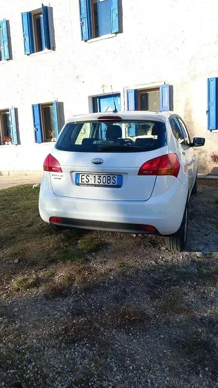 Usata Kia Venga Active 90 CV (66 kW) 2012 Utilitaria