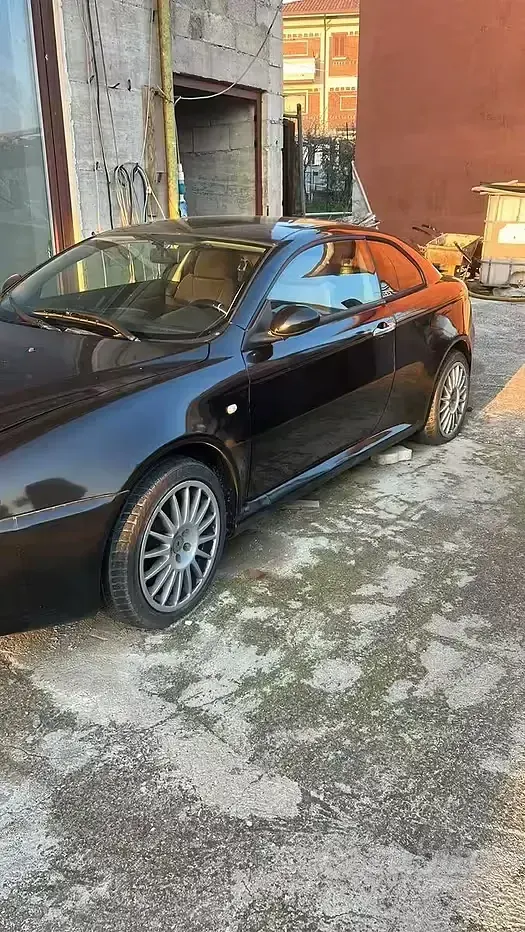 Usata Alfa Romeo GT 150 CV (110 kW) 2004 Nero Coupé