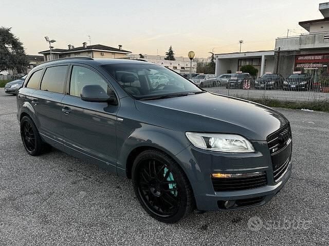Usata Audi Q7 S-Line 233 CV (171 kW) 2007 Grigio SUV