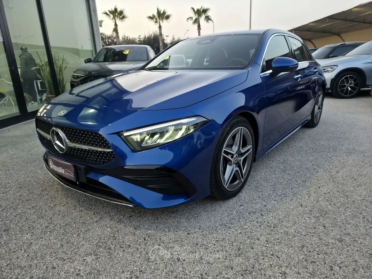 Nuova Mercedes A200 Advanced 150 CV (110 kW) 2026 Blu Berlina
