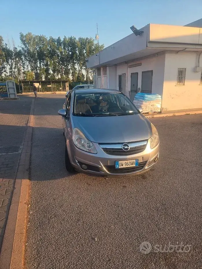 Usata Opel Corsa 80 CV (58 kW) 2009 Grigio Utilitaria