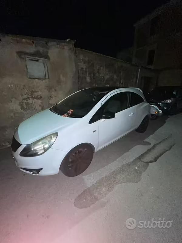 Occasion Opel Corsa 90 ch (66 kW) 2009 Blanc Citadine