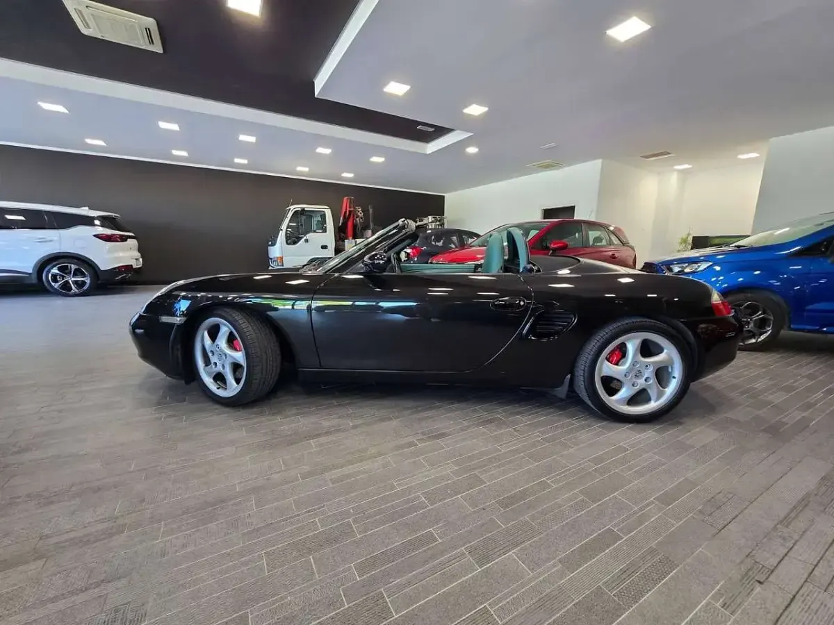 Usata Porsche Boxster 252 CV (185 kW) 2000 Nero Cabrio