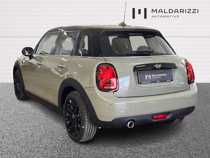 Usata Mini Cooper D Hype 116 CV (85 kW) 2019 Verde Utilitaria
