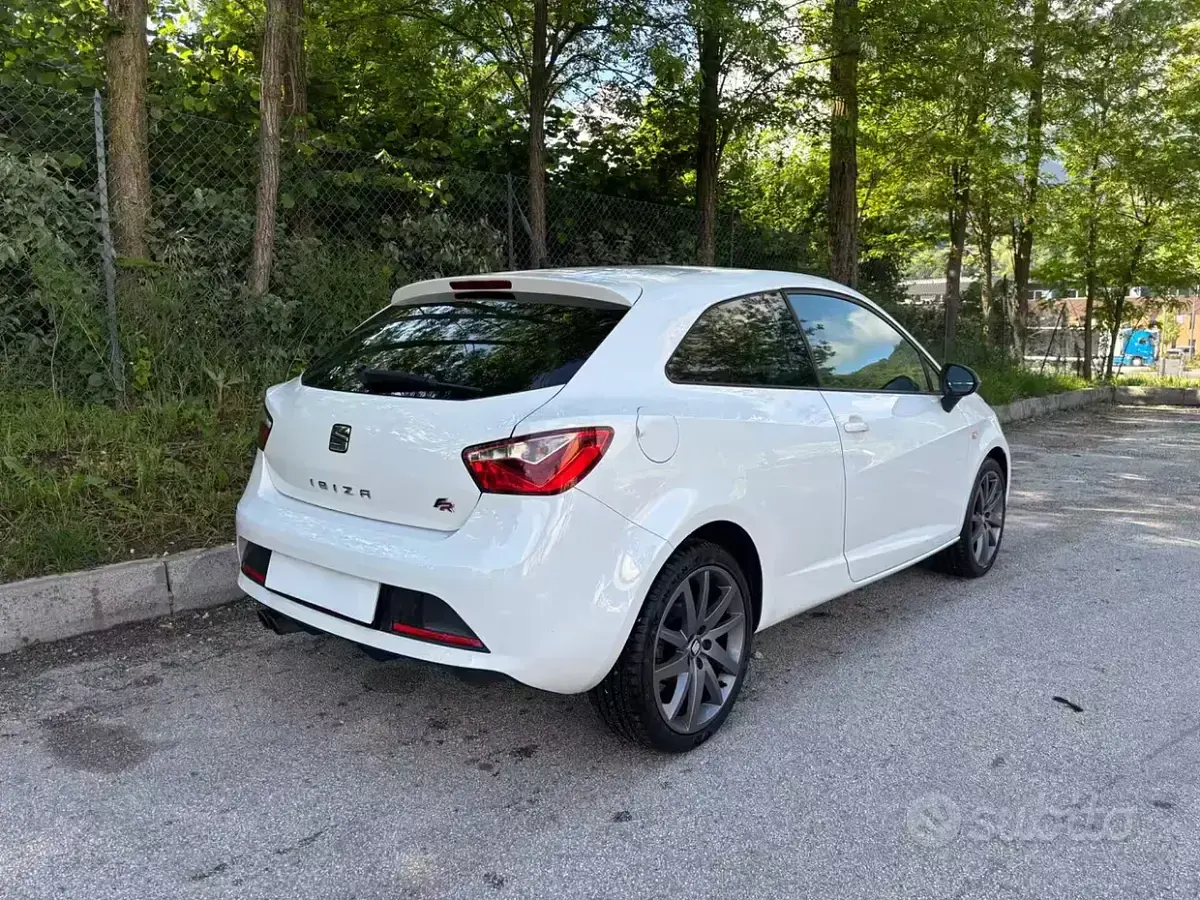 Usata Seat Ibiza FR 105 CV (77 kW) 2015 Bianco Coupé