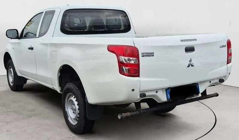 Usata Mitsubishi L200 Select 150 CV (110 kW) 2021 Bianco Pick-up